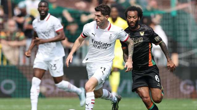 关于意甲竞争激烈，战术变化带来精彩高光时刻的信息