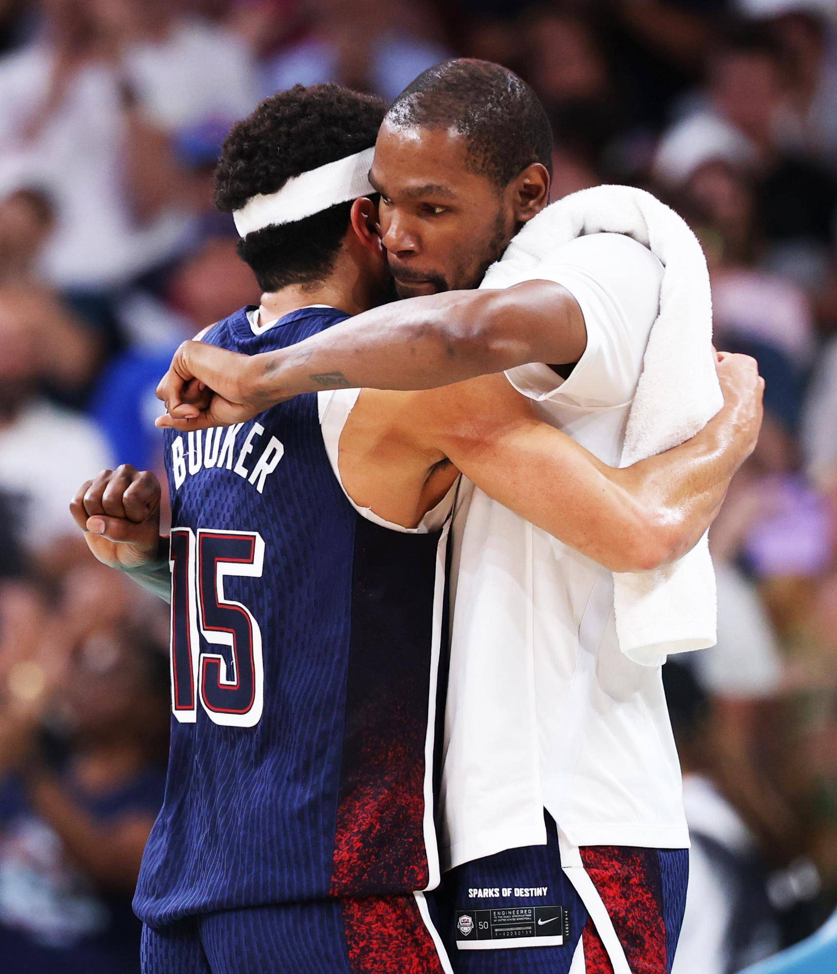 篮球新闻:联盟最新动态热点追踪的简单介绍 篮球新闻:联盟最新动态热点追踪的简单介绍